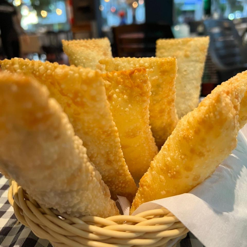 Pastel de camarão com catupiry