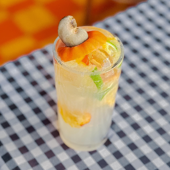 Caipirinha Premium Caju / Limão